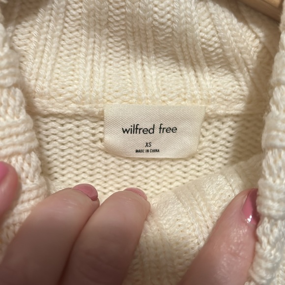 Cropped mock neck sweater - Picture 2 of 2